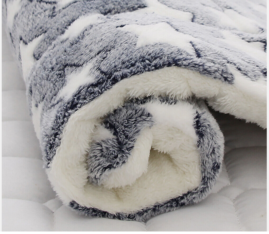 Lit pour Chien et Chat - Tapis de Sommeil en Flanelle Douce et Confortable thumbnail 8