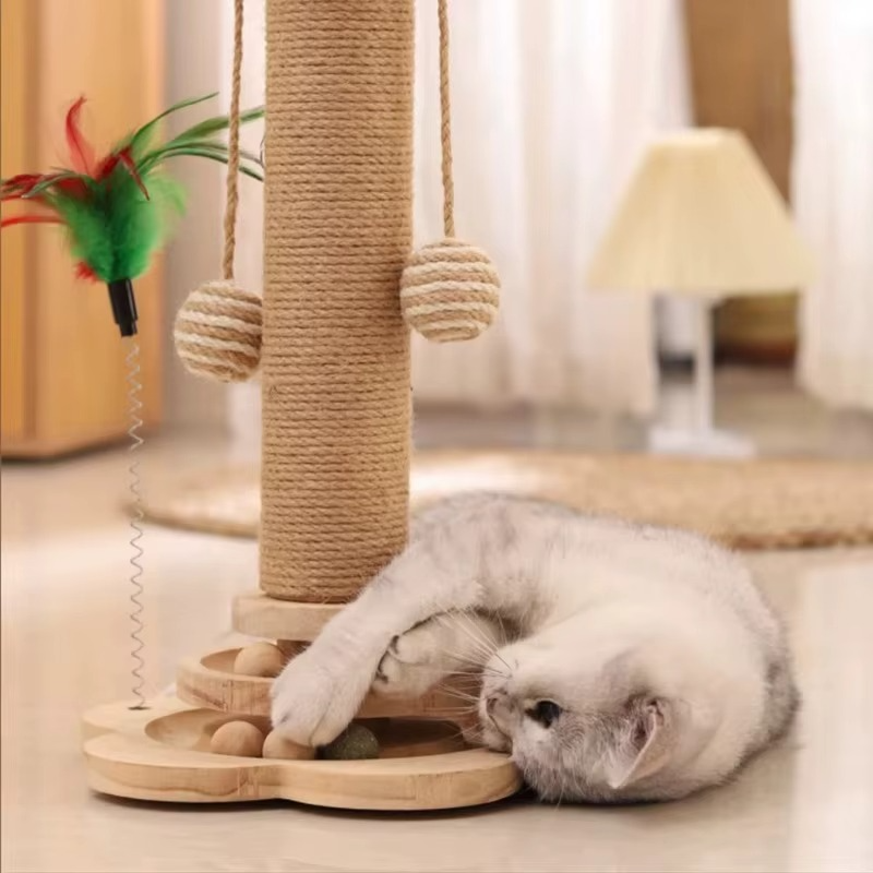 Jouet pour chat en bois avec griffoir en sisal et plateau tournant thumbnail 6